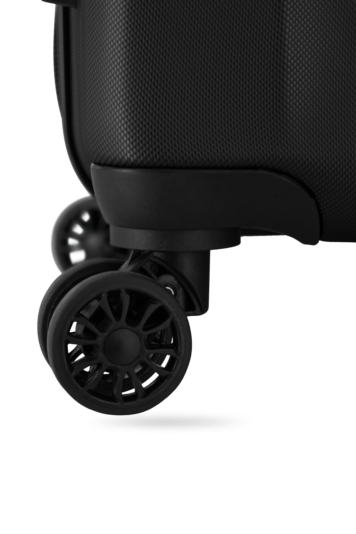 SWISSGEAR - Chrome Carry-On Spinner 04