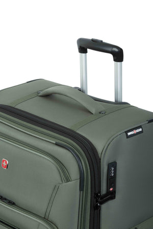 SWISSGEAR 7070 Large Expandable Spinner in Green