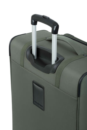SWISSGEAR 7070 Large Expandable Spinner - Green Push-button locking telescopic handle for easy pushing or pulling of luggage