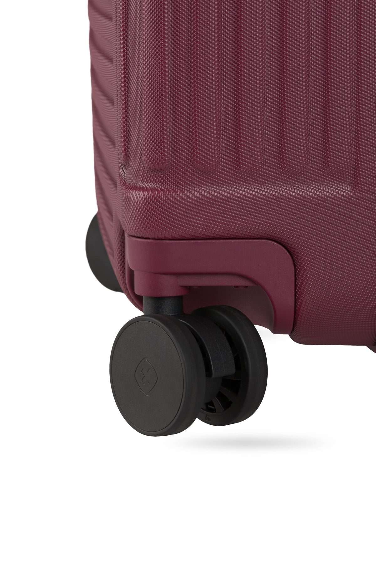 SWISSGEAR - Summit Reserve Large Checked Spinner - Pomegranate - 12