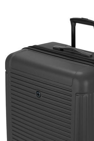 SWISSGEAR - Summit Reserve Large Checked Spinner