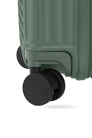 SWISSGEAR - Summit Reserve Carry On Spinner