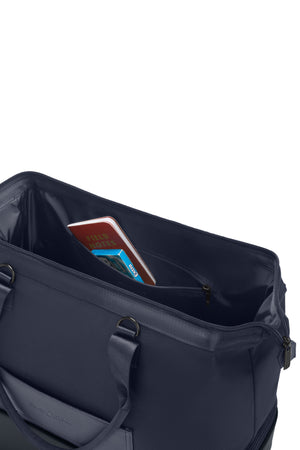 SWISSGEAR - Signature Large Checked Spinner and Weekender Tote 2-Piece Set