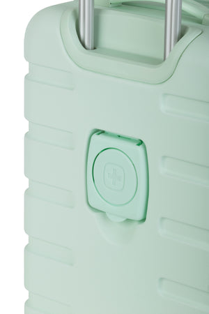 SWISSGEAR Signature 18” Expandable Carry On Hardside Spinner Luggage - Clearly Aqua