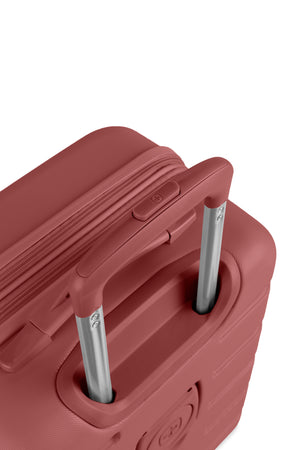 SWISSGEAR - Signature Carry-On Spinner
