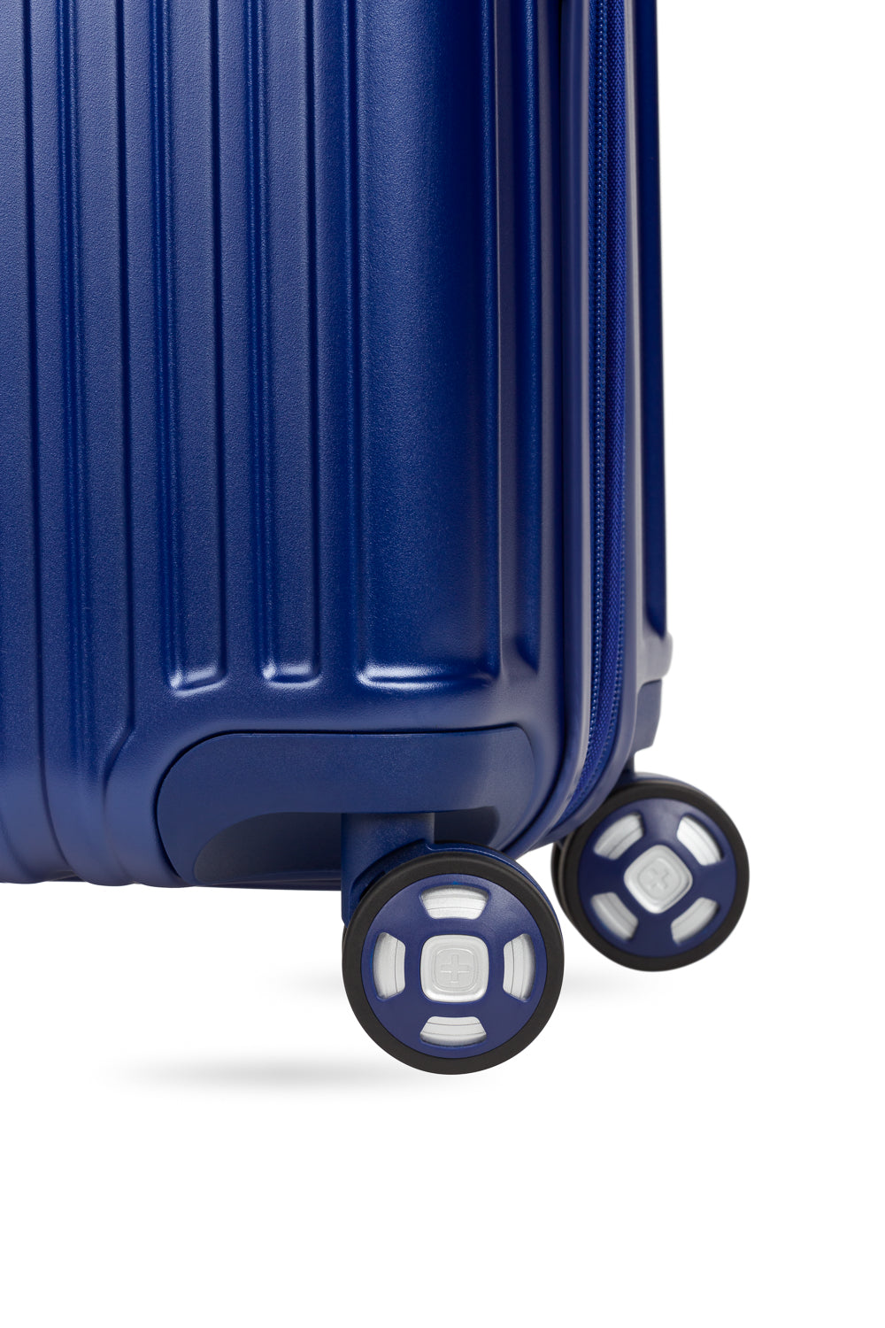 SWISSGEAR - Ridge Carry-On Spinner - Royal Blue - 08