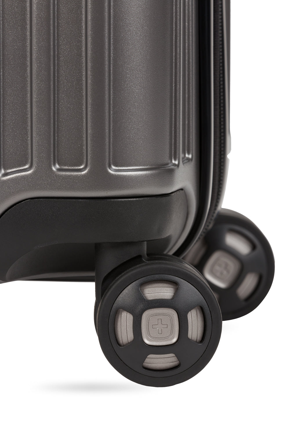 SWISSGEAR - Ridge Carry-On Spinner - Gun Metal - 10
