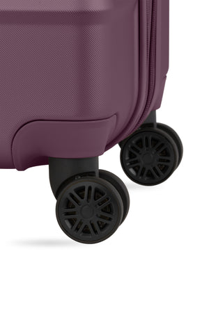 Coffret de 3 valises Spinner Cascade II de SWISSGEAR, couleur violet foncé.