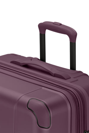 Coffret de 3 valises Spinner Cascade II de SWISSGEAR, couleur violet foncé.