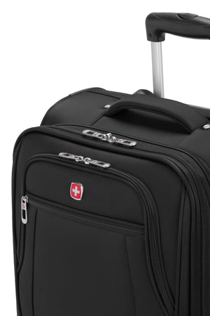 SWISSGEAR - Cross Country Carry-On Spinner