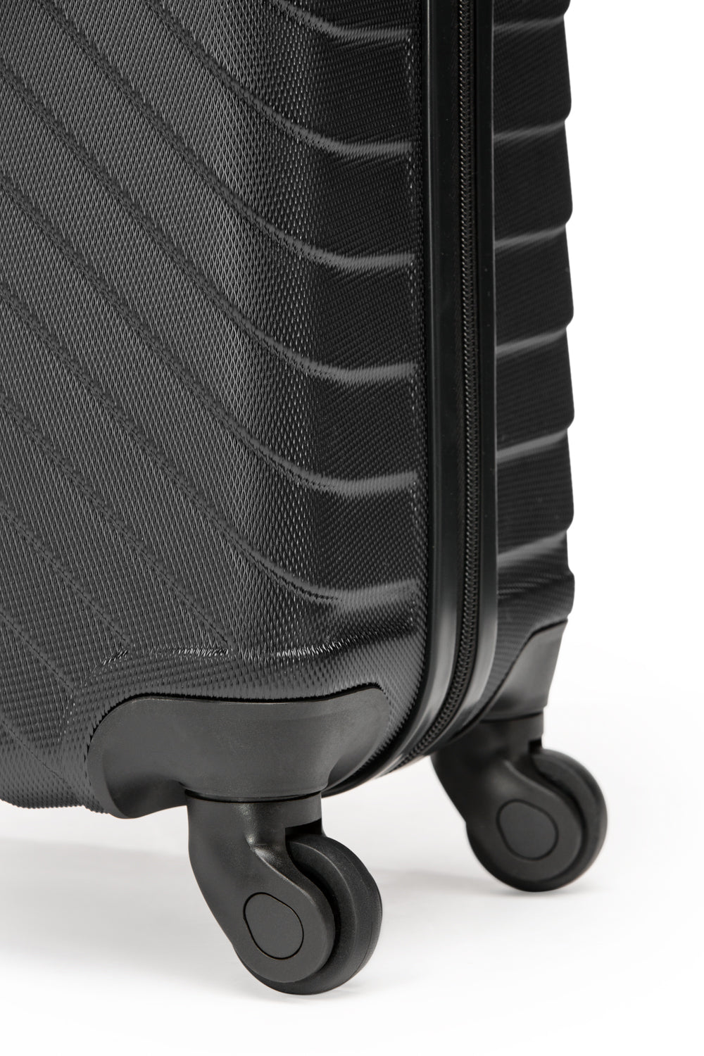 SWISSGEAR - BOLD III Collection Expandable Hardside Luggage 3 Piece Set - Black - 04