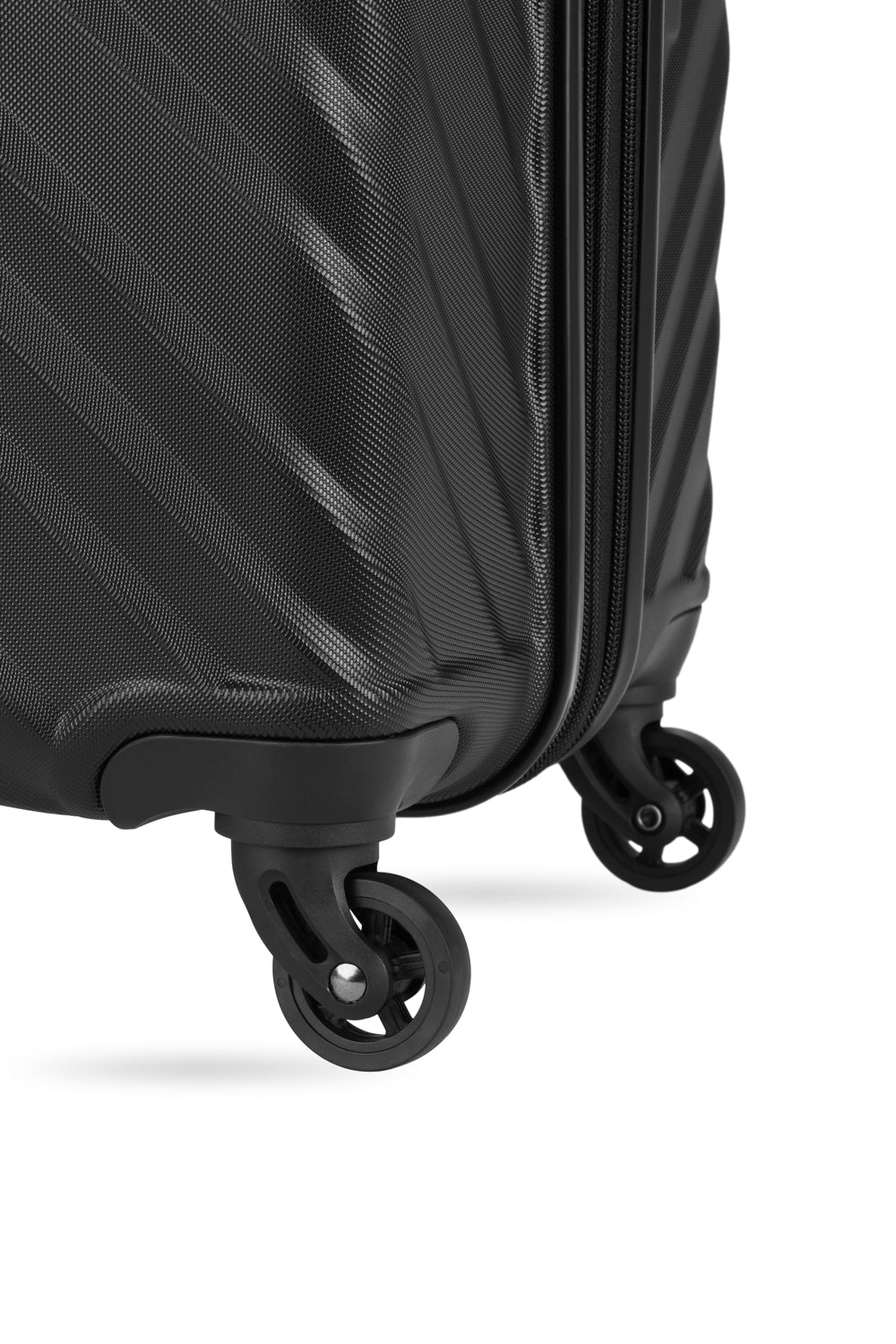 SWISSGEAR 35300 Expandable Spinner 3 Piece Set - Black Four 360-degree spinner wheels provide maximum maneuverability
