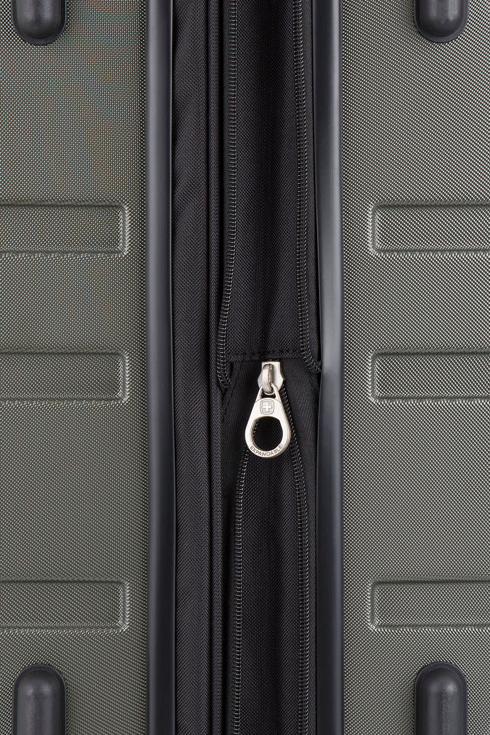 SWISSGEAR - Smooth 2 Collection 24