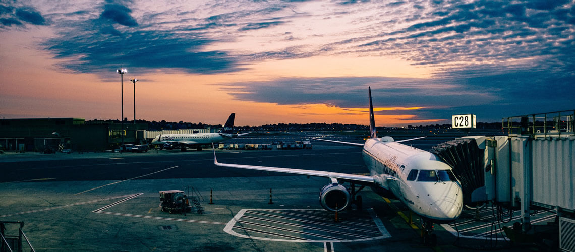 Boarding the airplane with SWISSGEAR